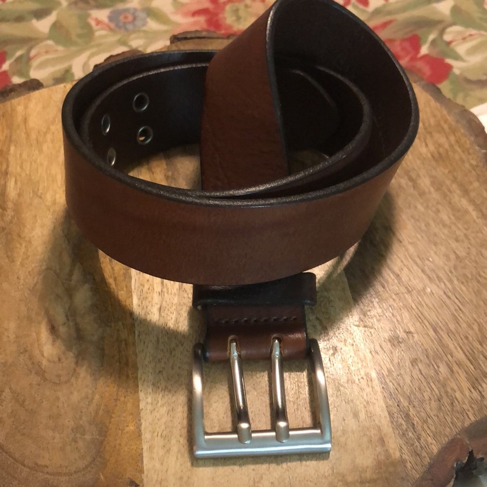 BANANA REPUBLIC Size 34 Deep Brown Italy Leather Dual Silver HW Stitch $88 NEW